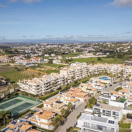 Palm Breeze Retreat In W Pool And Balcony By Lisbeyond Apartamento Albufeira