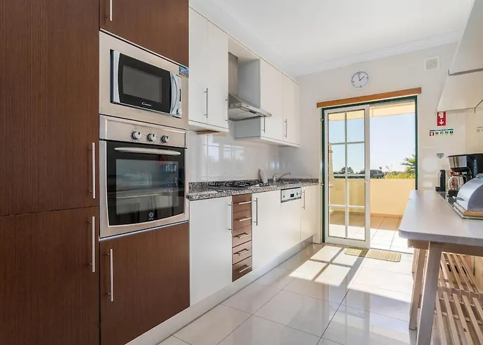 Palm Breeze Retreat In W Pool And Balcony By Lisbeyond * Albufeira