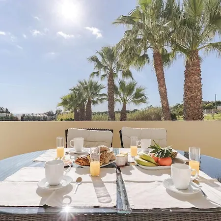 Palm Breeze Retreat In W Pool And Balcony By Lisbeyond * אלבופיירה