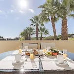 Palm Breeze Retreat In W Pool And Balcony By Lisbeyond * البوفيرا